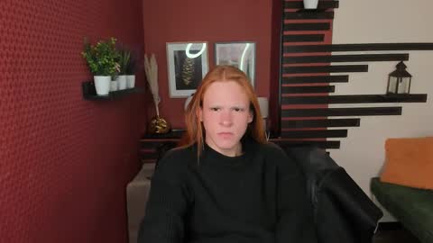 Chloe online show from October 16, 2025, 10:27 am