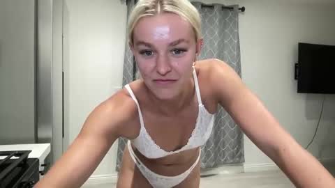 Chloe Babe online show from May 20, 2026, 5:35 am