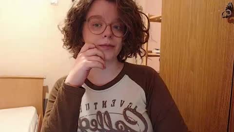 chmiri online show from February 9, 2025, 9:26 am