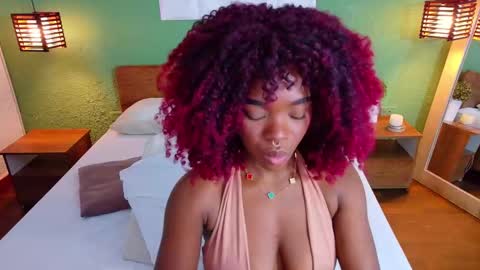 Snapshot of choco_goddess_ chatting on September 11, 2025, 1:22 pm Camila Love online show from September 11, 2025, 1:22 pm