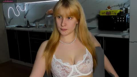 choco_meowx online show from February 1, 2026, 7:45 pm