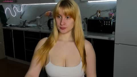 choco_meowx online show from February 16, 2026, 5:58 am