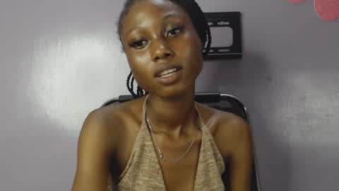 choco_petitqueen online show from January 9, 2025, 4:17 pm