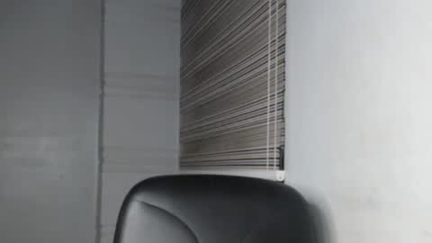 choco_petitqueen online show from December 15, 2025, 5:01 am