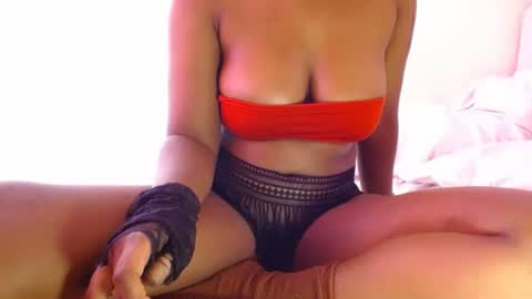 Snapshot of choco_sweee chatting on May 2, 2026, 11:04 am Maddie online show from May 2, 2026, 11:04 am