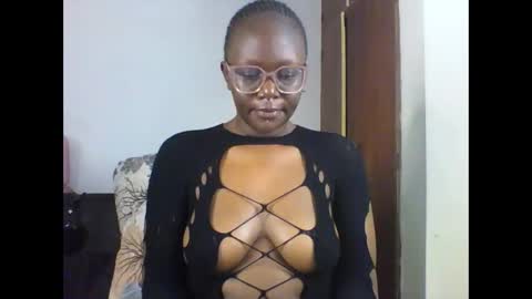 chocolate babes online show from November 2, 2025, 3:58 pm