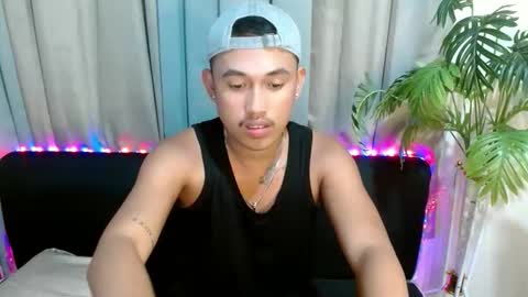 Xsam online show from April 17, 2026, 11:30 pm