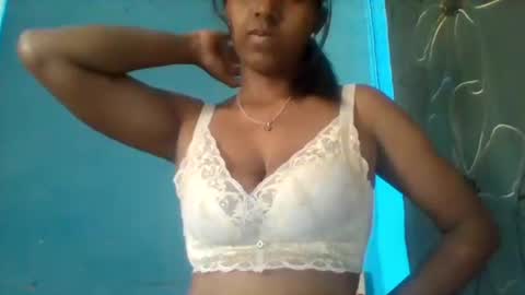 choe03 online show from October 17, 2025, 9:23 am