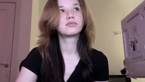 Lissa online show from December 23, 2025, 2:20 am