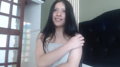  Laura  online show from December 24, 2024, 9:22 pm