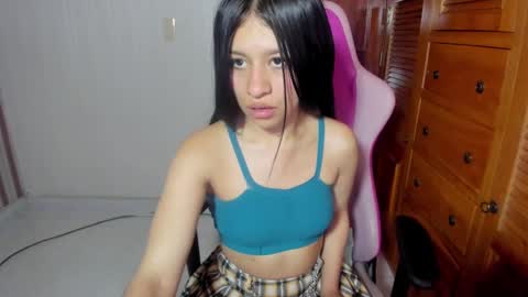  Laura  online show from January 29, 2025, 8:46 pm