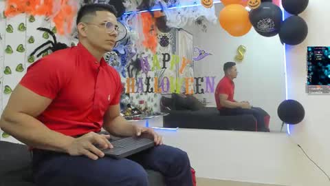 Chorey Thaylor online show from October 12, 2025, 4:28 pm