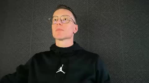 Chouffie online show from December 5, 2025, 10:57 am