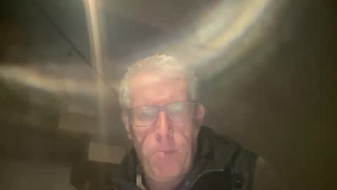 choupipat1 online show from November 9, 2025, 6:33 am