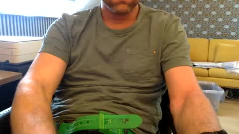 chris13abcd online show from January 26, 2025, 1:36 pm