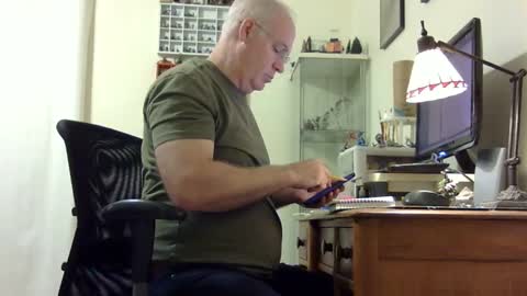 chris2002b online show from September 27, 2025, 4:28 am