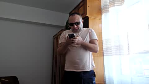 chris 01 25 online show from December 19, 2024, 11:39 am