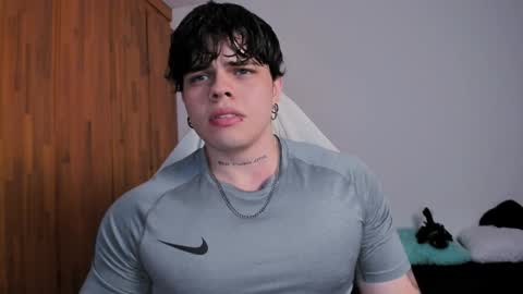 Chris Cooper Independent model online show from February 8, 2025, 2:47 am