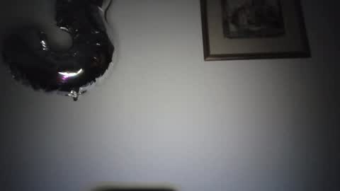 chris_ger8619 online show from April 28, 2026, 7:41 pm