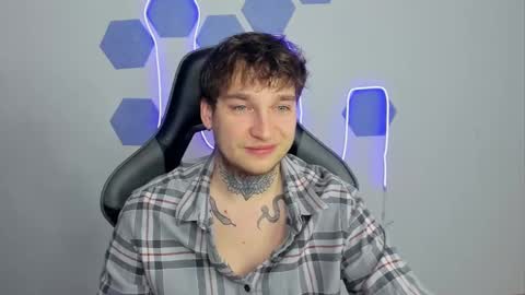 Snapshot of chris_tyson chatting on December 17, 2024, 12:45 am Chris Tyson online show from December 17, 2024, 12:45 am