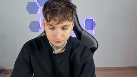 Snapshot of chris_tyson chatting on December 23, 2024, 1:51 am Chris Tyson online show from December 23, 2024, 1:51 am