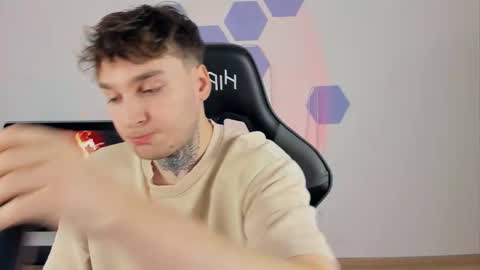 Snapshot of chris_tyson chatting on December 29, 2024, 8:55 am Chris Tyson online show from December 29, 2024, 8:55 am