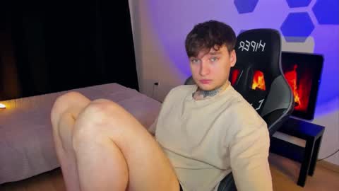 Snapshot of chris_tyson chatting on February 9, 2025, 12:17 am Chris Tyson online show from February 9, 2025, 12:17 am