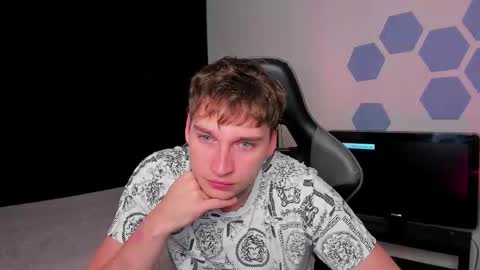 Snapshot of chris_tyson chatting on September 14, 2025, 1:27 am Chris Tyson online show from September 14, 2025, 1:27 am