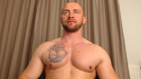 Snapshot of chrisbigbiceps chatting on May 12, 2026, 5:32 pm chrisbigbiceps online show from May 12, 2026, 5:32 pm