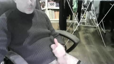 chrisprngr online show from February 12, 2026, 2:01 pm