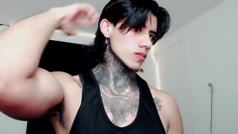 CHRIS  INDEPENT MODEL online show from February 22, 2025, 12:19 pm