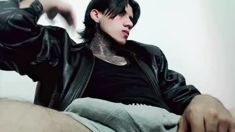 CHRIS  INDEPENT MODEL online show from March 3, 2025, 1:42 am