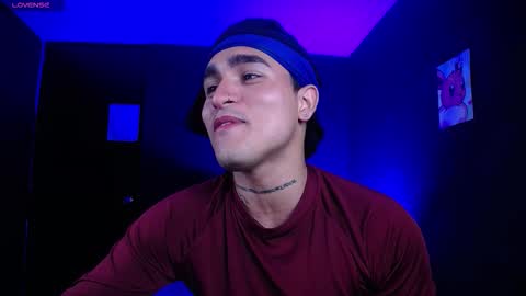 Snapshot of chriss_wg_ chatting on September 28, 2025, 12:16 am Christian Wang online show from September 28, 2025, 12:16 am