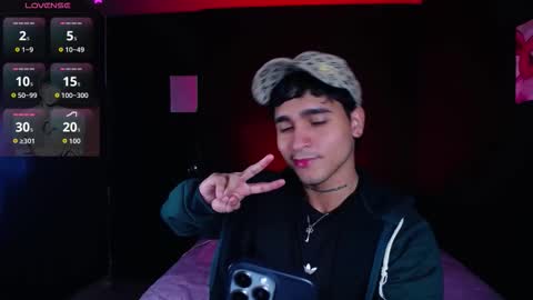 Snapshot of chriss_wg_ chatting on September 30, 2025, 1:21 am Christian Wang online show from September 30, 2025, 1:21 am