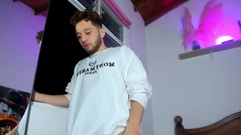 Snapshot of chrisstianford chatting on October 29, 2025, 8:16 am Hi dont forguet to follow me    online show from October 29, 2025, 8:16 am