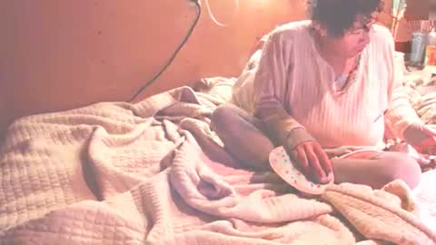 ChrisstyAnneCD online show from October 10, 2025, 9:41 am