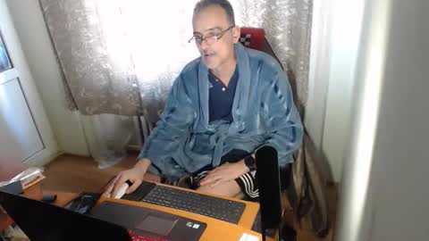 ChristiantBoy online show from March 13, 2026, 7:48 am