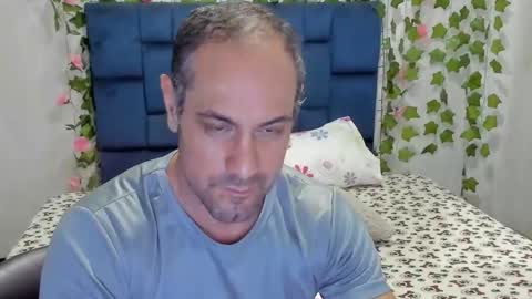 christianzecevic online show from November 9, 2025, 12:42 am