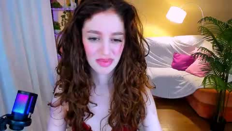 christinaconteeree online show from October 7, 2025, 1:30 pm