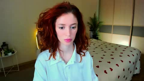 christinaconteeree online show from May 29, 2026, 7:23 pm
