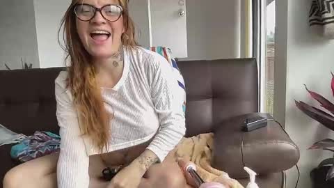 Val riess -- Instagram free online show from March 11, 2025, 4:07 pm