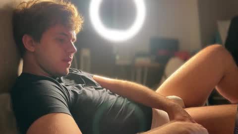 Christopher online show from October 25, 2025, 1:02 am