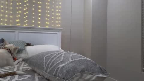 Snapshot of christy_love chatting on October 21, 2025, 3:29 am Christy Love online show from October 21, 2025, 3:29 am