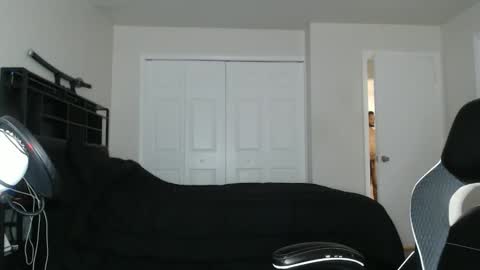 ChrisVacherx online show from May 5, 2026, 9:23 pm