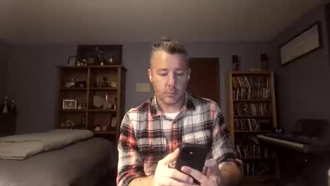 Snapshot of chrisw8121 chatting on November 23, 2025, 10:04 am chrisw8121 online show from November 23, 2025, 10:04 am