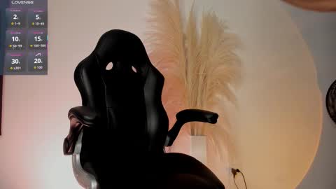 chrizmacgregor online show from October 7, 2025, 11:46 pm