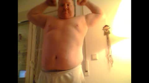 Snapshot of chubby_david chatting on January 5, 2026, 9:51 pm chubby_david online show from January 5, 2026, 9:51 pm
