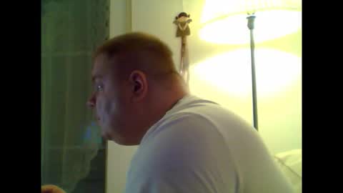 Snapshot of chubby_david chatting on January 12, 2026, 10:04 pm chubby_david online show from January 12, 2026, 10:04 pm