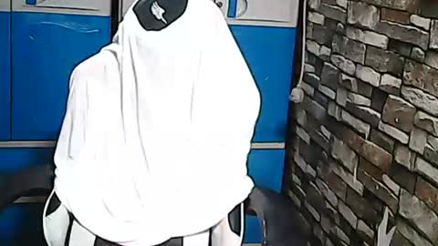 chubbylove_123 online show from September 11, 2025, 11:32 am