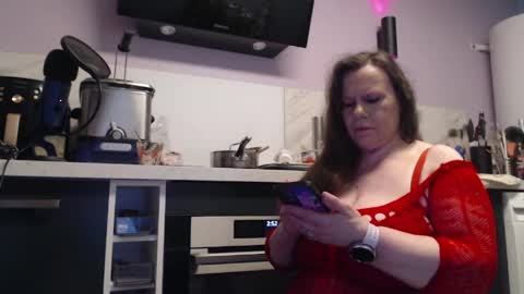 Snapshot of chwerry_b0 chatting on May 17, 2026, 12:52 am Jessica online show from May 17, 2026, 12:52 am
